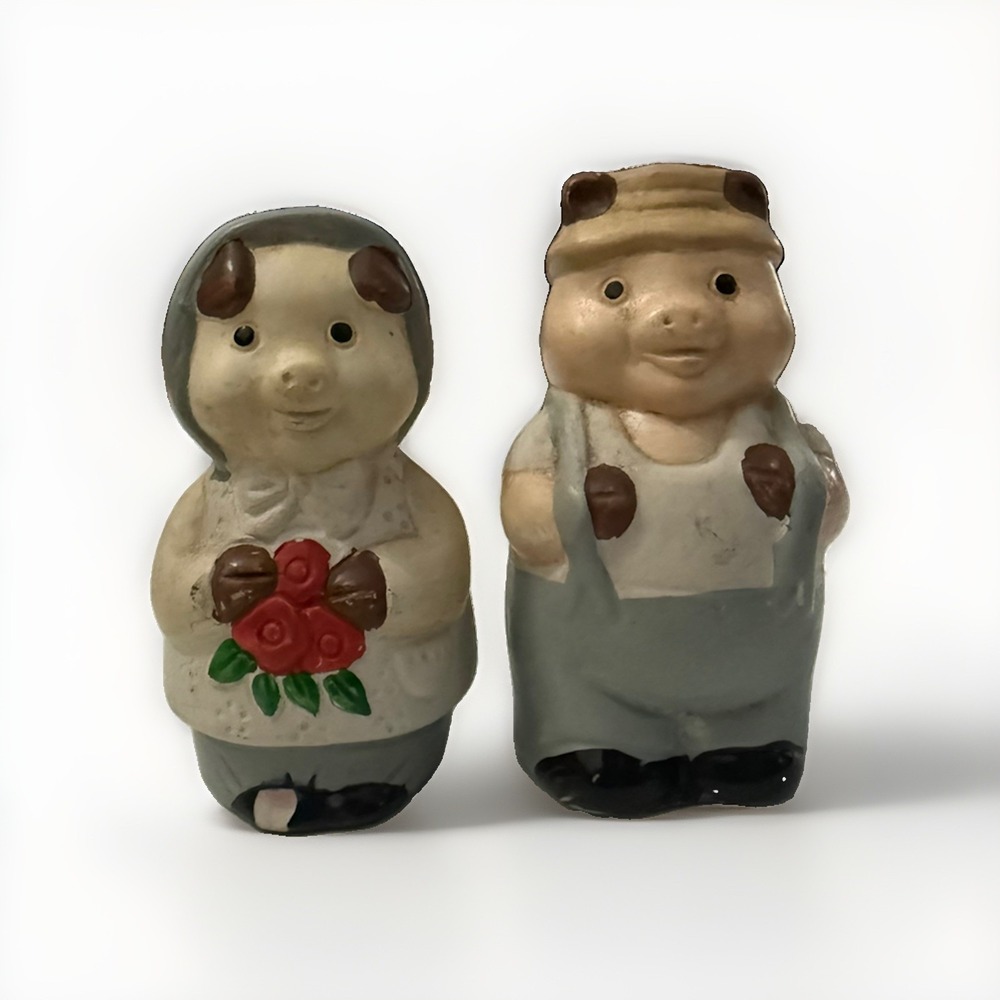 Vintage Novelty Farmer Pig Couple Salt and Pepper Shaker Ceramic